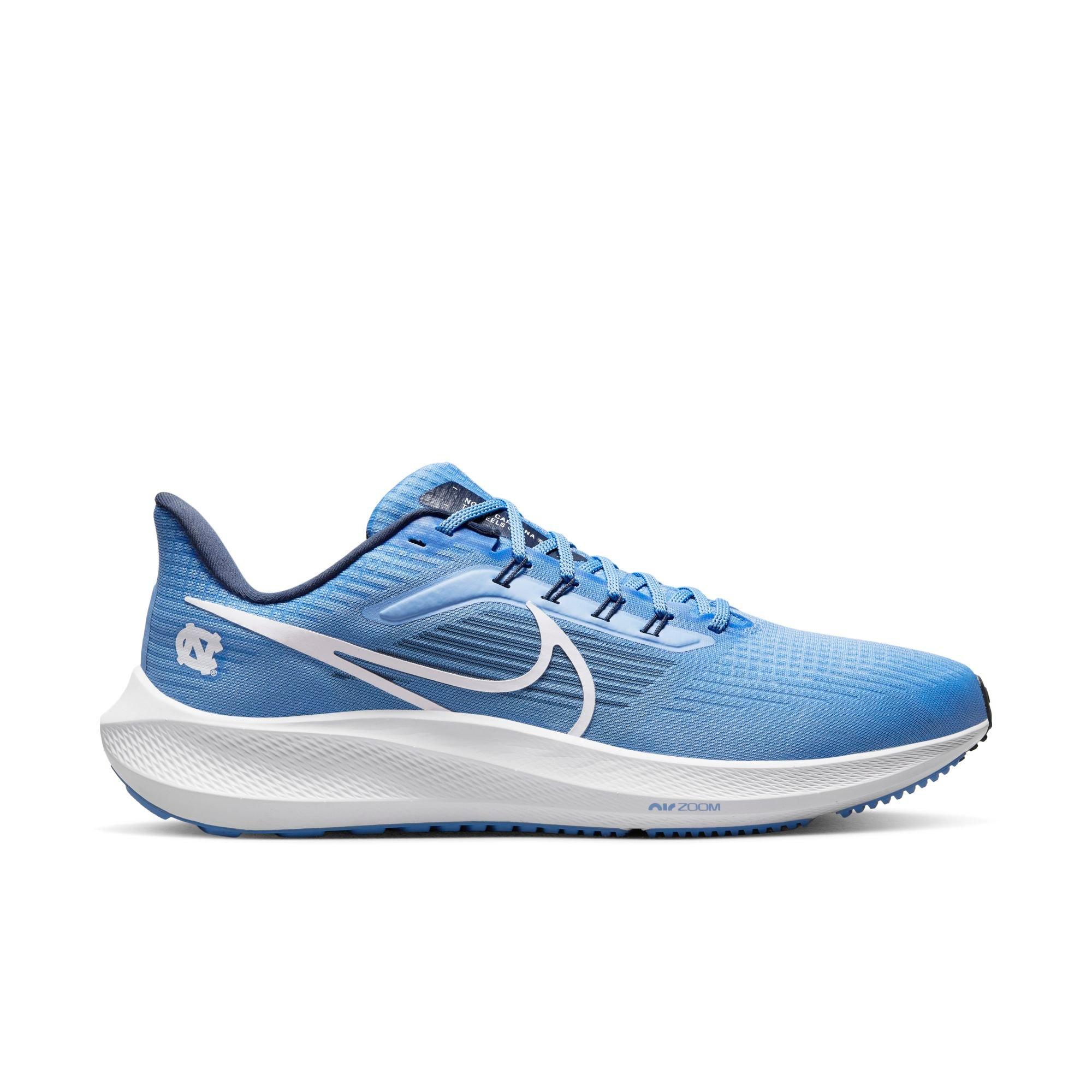 Unc deals nike pegasus